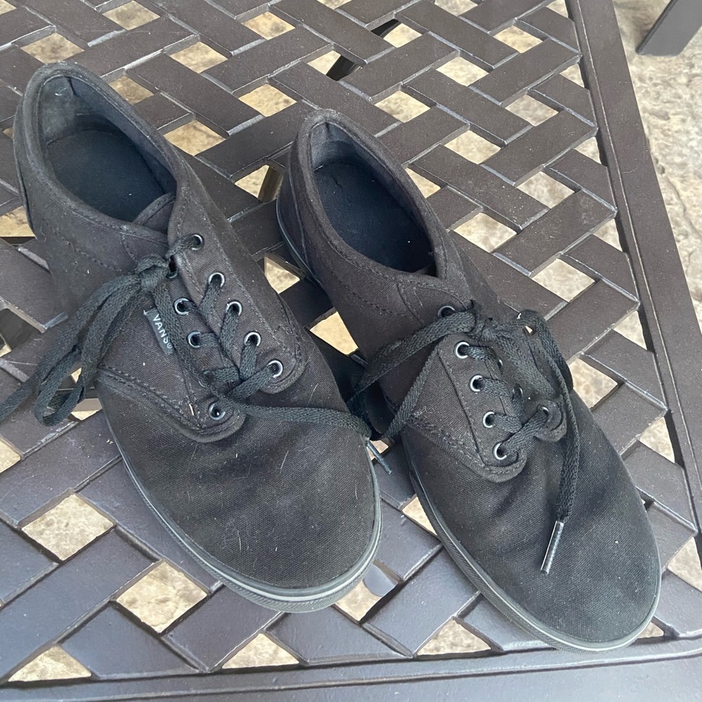 black vans